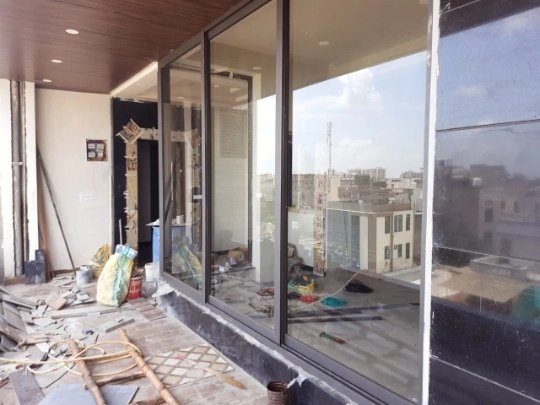 Aluminium glass railing in jaipur